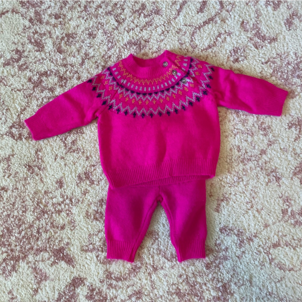 Cat and Jack baby girl sweater set. NB. NWOT